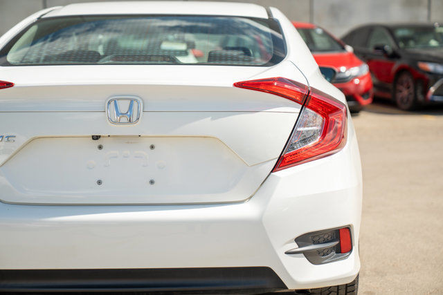 2018 Honda Civic Sedan LX in Cars & Trucks in Edmonton - Image 4