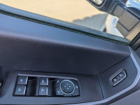 2023 Ford Super Duty F-250 SRW XLT 4WD Crew Cab 6.75' Box, Backup Camera, Trailer Tow Package, 18" W... (image 8)