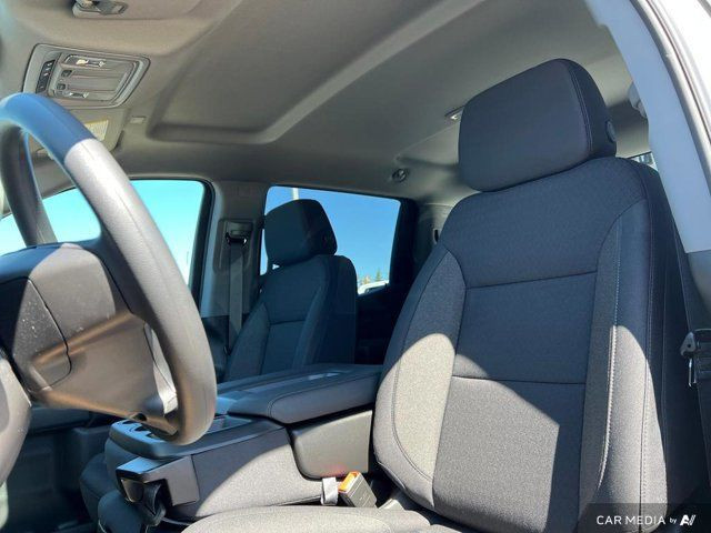 2025 Chevrolet Silverado 1500 Custom 4WD Crew Cab | in Cars & Trucks in Strathcona County - Image 3