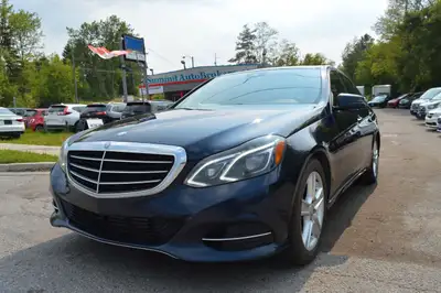 Clean CARFAX, BlueTEC, Full Service Record From Mercedes Benz, Set of Extra Alloy Rims on Summer Tir...