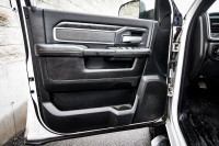 Tow Hitch, Cargo Box Lights, Rear Camera, Streaming Audio, Push Button Start! 6 LOCATIONS KINGSTON -... (image 8)