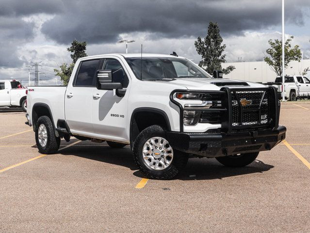 2024 Chevrolet Silverado 2500HD LT in Cars & Trucks in Strathcona County - Image 2