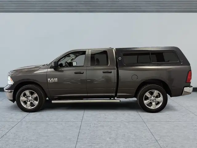 2019 Ram 1500 Classic Quad Cab 4x4 v6 3,6L Boite fermee Camera 6 in Cars & Trucks in Laval / North Shore - Image 6