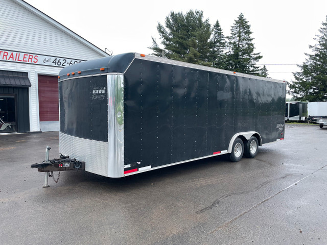 2002 Hallmark 8.5X24 Car Hauler in Cargo & Utility Trailers in Fredericton - Image 2