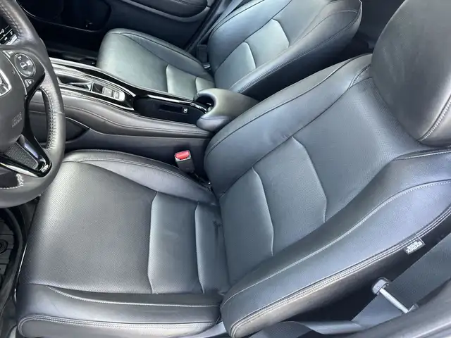 2019 Honda HR-V Touring l One Owner l Clean CarFax l Local Vehic in Cars & Trucks in Calgary - Image 12