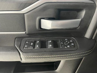 ENGINE: 6.4L V8 HEMI HD (STD),Four Wheel Drive,Tow Hitch,Power Steering,ABS,4-Wheel Disc Brakes,Brak... (image 7)