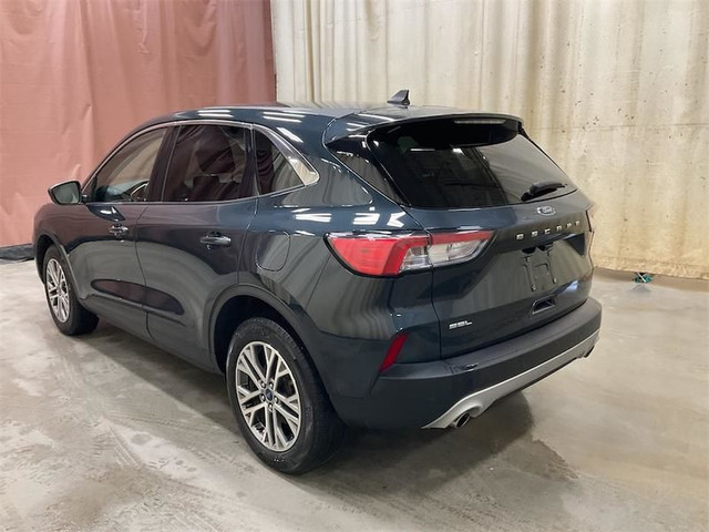 2022 Ford Escape SEL AWD - Power Liftgate - Park Assist in Cars & Trucks in Fort McMurray - Image 3