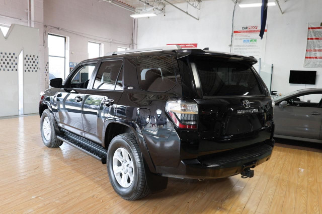 2016 Toyota 4Runner SR5 4WD - 7PASSENGER|SUNROOF|BACKUPCAMERA|BL in Cars & Trucks in City of Toronto - Image 4