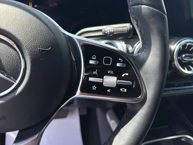 2023 Mercedes-Benz EQB EQB 250 TOIT PANO NAV CUIR CHAUFFANT ASSI in Cars & Trucks in Laval / North Shore - Image 15