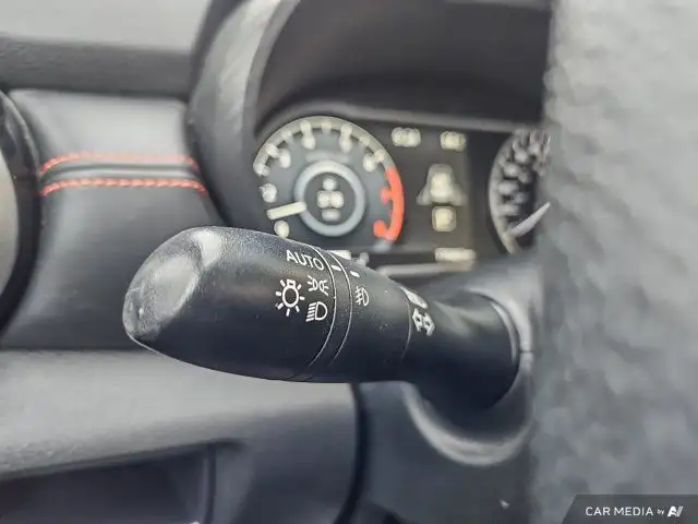 2023 Nissan Versa SR | Apple Car Play | Heated Seats | Wireless dans Autos et camions dans Ottawa - Image 31