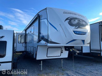 2023 Arctic Wolf 3810 Suite Fifth Wheel