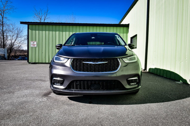 2023 Chrysler Pacifica Touring L - Apple CarPlay in Cars & Trucks in Kingston - Image 4