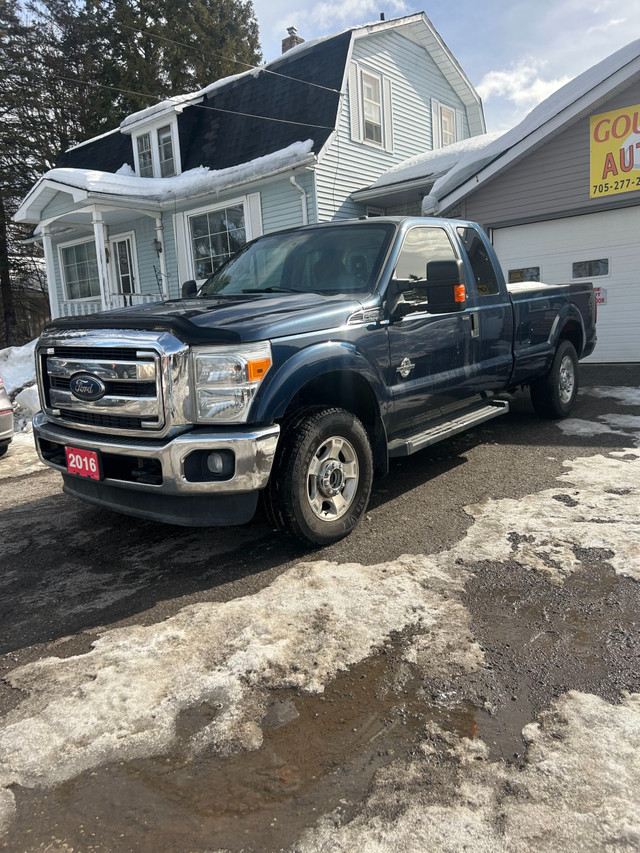 2016 Ford F250 S/Cab 4x4 Super Duty F-250 SRW Diesel XLT in Cars & Trucks in Kawartha Lakes