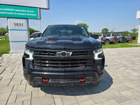 2024 Chevrolet Silverado 1500 LT Trail Boss with the 3.0L Duramax Diesel and only 11,000kms! Clean h... (image 1)