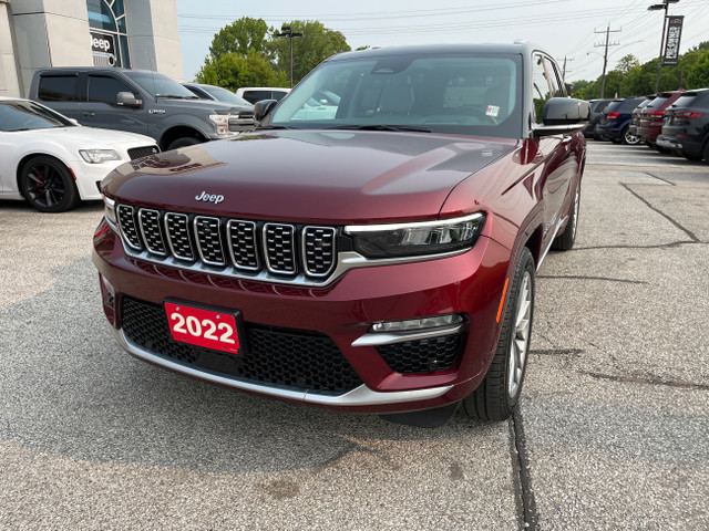 2022 Jeep Grand Cherokee Summit in Cars & Trucks in Sarnia - Image 2