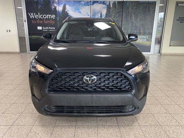 2022 Toyota Corolla Cross LE AWD | Sunroof | Htd Seats/Steering in Cars & Trucks in Calgary - Image 2