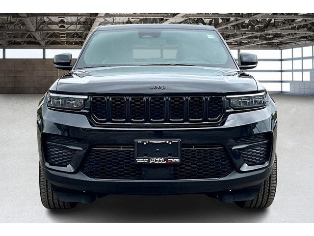 2023 Jeep Grand Cherokee Altitude | Heated Seats | Safety Tech | in Cars & Trucks in Mississauga / Peel Region - Image 3