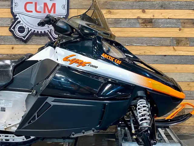 2016 Arctic Cat LYNX 2000 / 570 FAN COOL / A1 CONDITION in Snowmobiles in Ottawa - Image 11