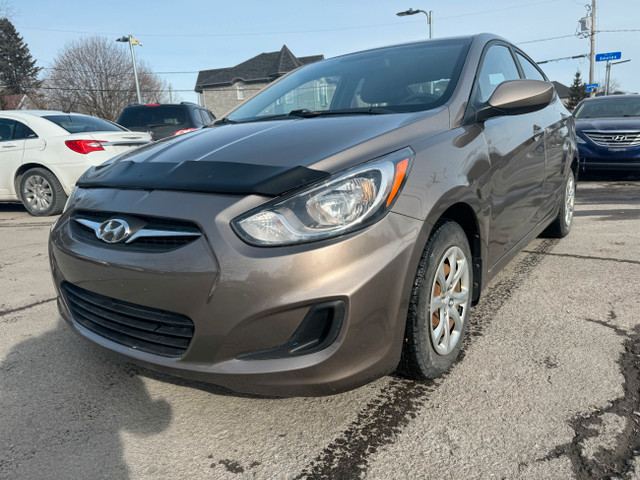 2012 Hyundai Accent GL dans Autos et camions  à Laval/Rive Nord - Image 3