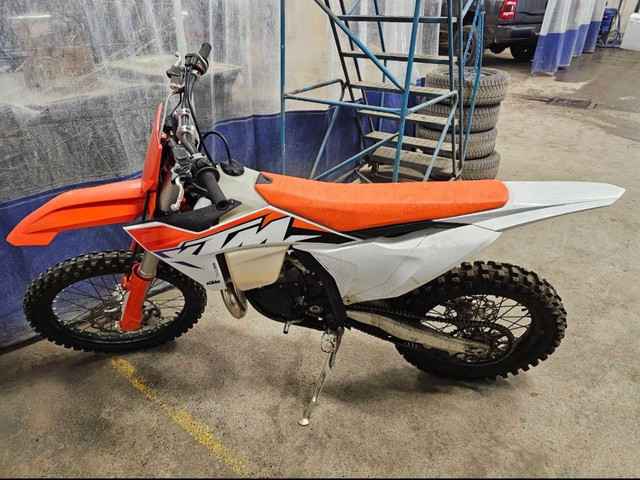 2023 KTM 300 XC in Cars & Trucks in Ottawa - Image 2