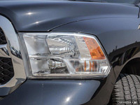 2022 Ram 1500 Classic Tradesman 4D Quad Cab Diamond Black Crystal Pearlcoat 8-Speed Automatic 4WD Pe... (image 5)