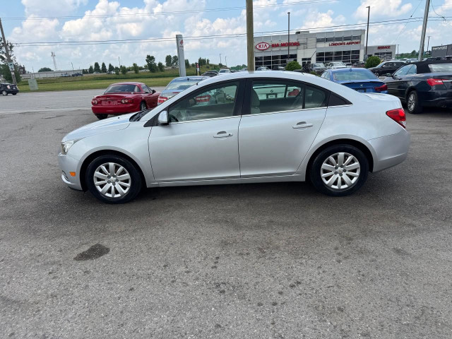 2011 Chevrolet Cruze LT Turbo w/1SA, NO ACCIDENTS, ONLY. 90KMS,  in Cars & Trucks in London - Image 2