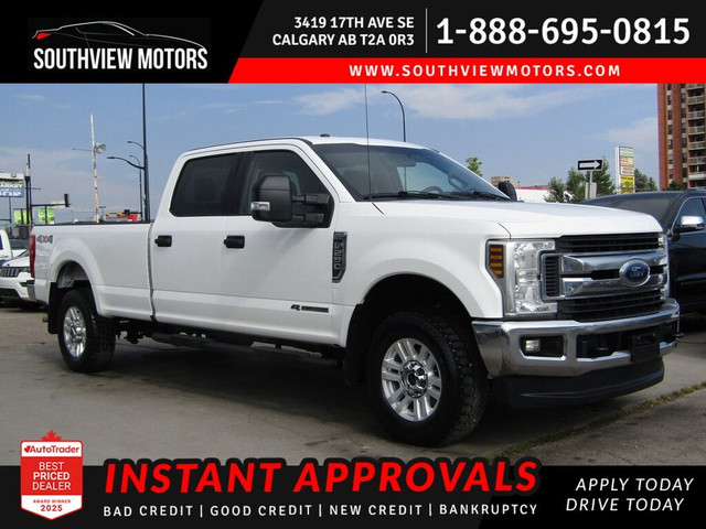 2019 Ford F-250 XLT 4WD CREW CAB 8 FOOT BOX 6.7L TURBO DIESEL in Cars & Trucks in Calgary