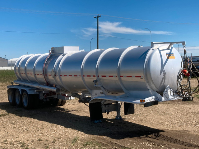 2012 Brenner 33310 Liter Crude Oil Aluminum Tank Trailer (Pump) in Heavy Equipment in Edmonton - Image 2