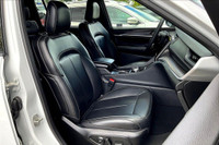 3.6 L 6 Cyl Engine Vehicle Options: Leather Interior, Adaptive Cruise Control, Blind Spot Monitoring... (image 6)
