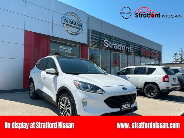  2020 Ford Escape SEL | AWD | LOW KM | GAS SAVER | EXTRA CARGO S in Cars & Trucks in Stratford