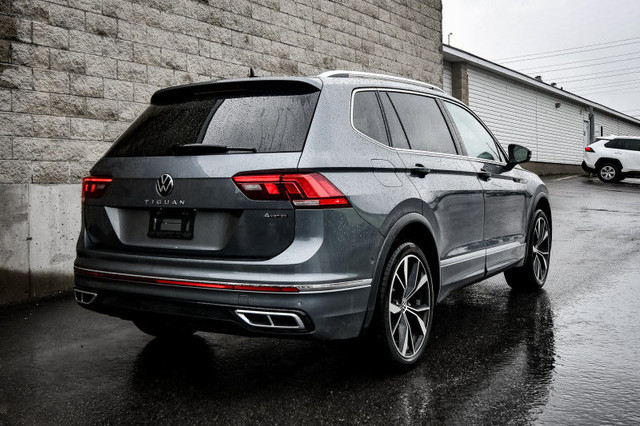 2022 Volkswagen Tiguan Highline R-Line - Sunroof in Cars & Trucks in Kingston - Image 3