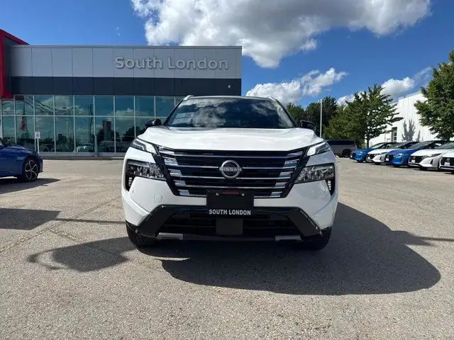 2024 Nissan Rogue Platinum | AWD | Low KM | Digital Dash63849105076355121