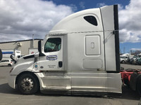 2020 FREIGHTLINER T12664ST;Heavy Duty Trucks - Conventional Truck w/ Sleeper Penske Location 100 THO... (image 3)