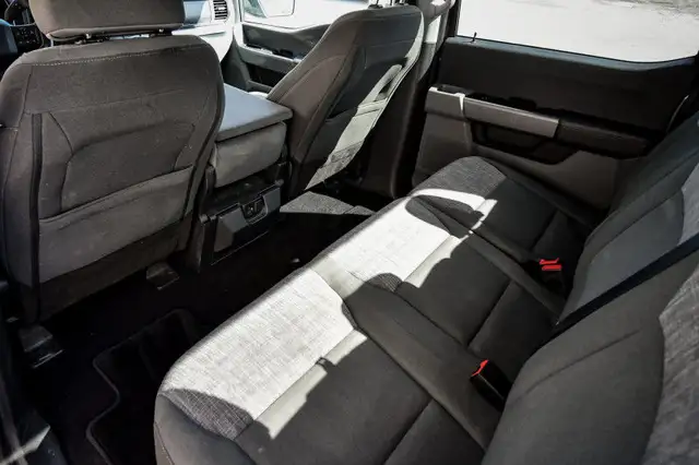 2023 Ford F-150 XLT • NAV • PARK ASSIST • POWER SEAT • BEDLINER in Cars & Trucks in Ottawa - Image 29
