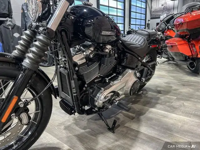 2025 Harley-Davidson FXBB - Street Bob FXBB STREET BOB in Street, Cruisers & Choppers in Calgary - Image 18