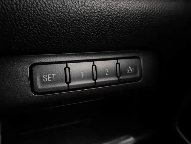 2015 GMC Sierra 1500 Denali 6.2L dans Autos et camions dans Comté de Strathcona - Image 17