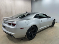 Get ready to turn heads with this sleek and powerful 2011 Chevrolet Camaro 2RS, available now at Tro... (image 5)