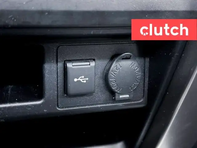 2023 Toyota 4Runner TRD Sport 4x4 w/ Apple CarPlay, Heated Front in Cars & Trucks in City of Toronto - Image 37