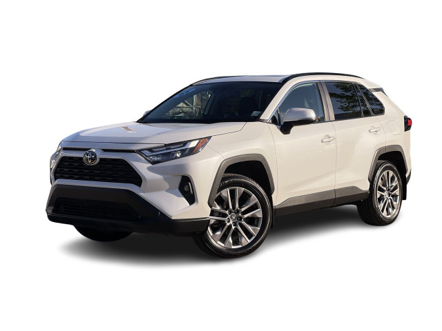 2023 Toyota RAV4 XLE AWD, Premium Package, Leather, Sunroof Heat in Cars & Trucks in Calgary