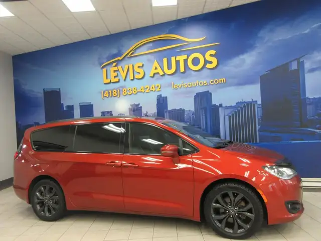 CHRYSLER PACIFICA 2018 LIMITED S GPS NAVIGATION CUIR TOIT PANO T in Cars & Trucks in Lévis - Image 3