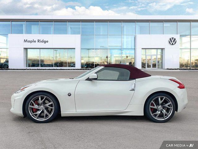 2013 Nissan 370Z Touring w/Bordeaux Top | Red Interior in Cars & Trucks in Tricities/Pitt/Maple - Image 2