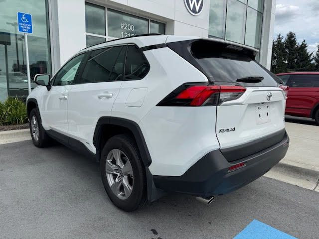 2025 Toyota RAV4 Hybrid XLE | Adaptive Cruise | Cross-Traffic in Cars & Trucks in Tricities/Pitt/Maple - Image 3