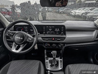 This Kia Seltos boasts a Regular Unleaded I-4 2.0 L/122 engine powering this Variable transmission.... (image 9)