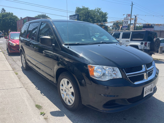 2017 Dodge Grand Caravan CVP/SXT in Cars & Trucks in City of Toronto - Image 3