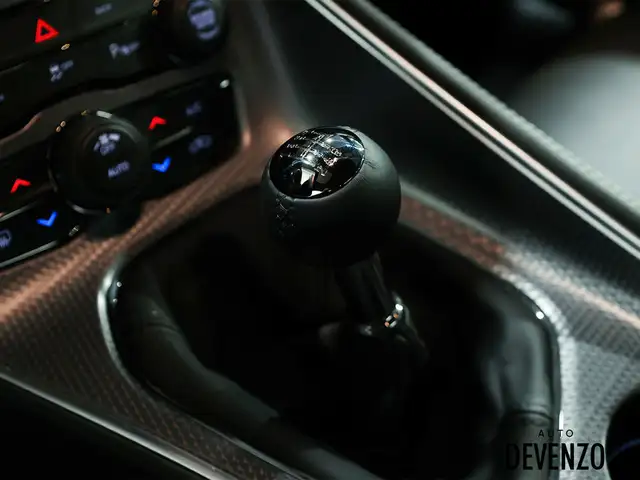 2015 Dodge Challenger SRT Hellcat BRAND NEW! 6 Speed Manual Trem in Cars & Trucks in Laval / North Shore - Image 21