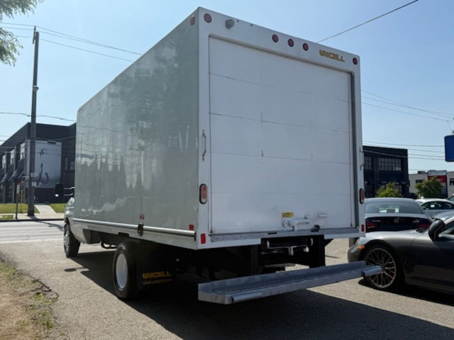 2021 Ford E-450 Low KMs|Sold Certified|Loading Ramp in Cars & Trucks in City of Toronto - Image 3