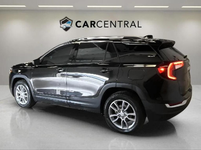 2022 GMC Terrain SLT AWD| Clean CARFAX| Lane Assist| Carplay in Cars & Trucks in Barrie - Image 3