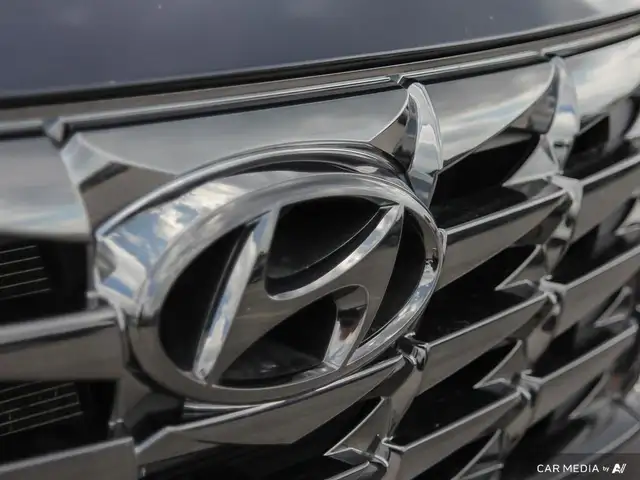 2022 Hyundai Tucson Preferred w/Trend Package AWD | heated fr... in Cars & Trucks in London - Image 9