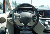 SAFETY INCLUDED 7 PASSENGERS LOCAL ONTARIO CAR Clean Chrysler Pacifica 3.6L V6 with Automatic Transm... (image 9)