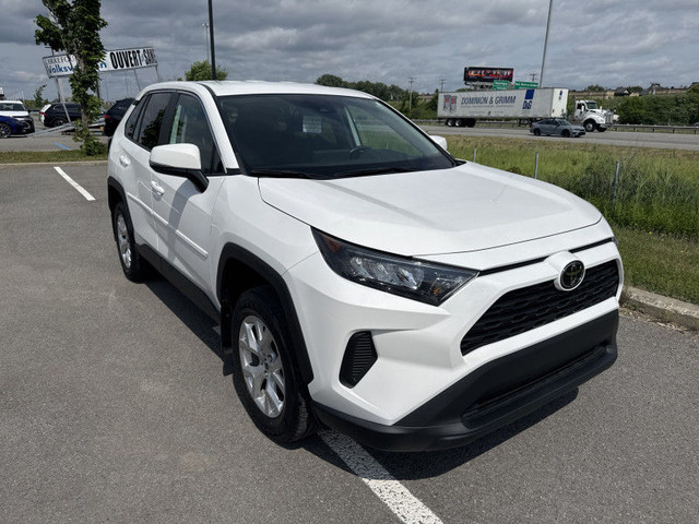 2022 TOYOTA RAV4 in Cars & Trucks in Laval / North Shore - Image 2